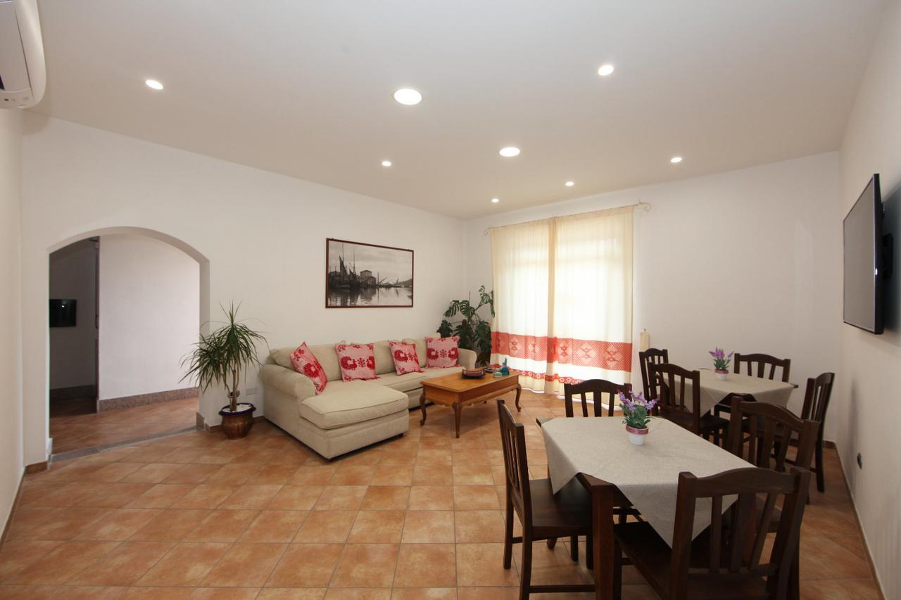 Guest House Villabianca ลามัดดาเลนา ภายนอก รูปภาพ