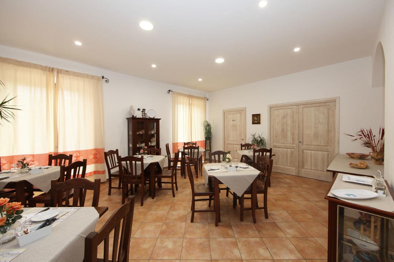 Guest House Villabianca ลามัดดาเลนา ภายนอก รูปภาพ